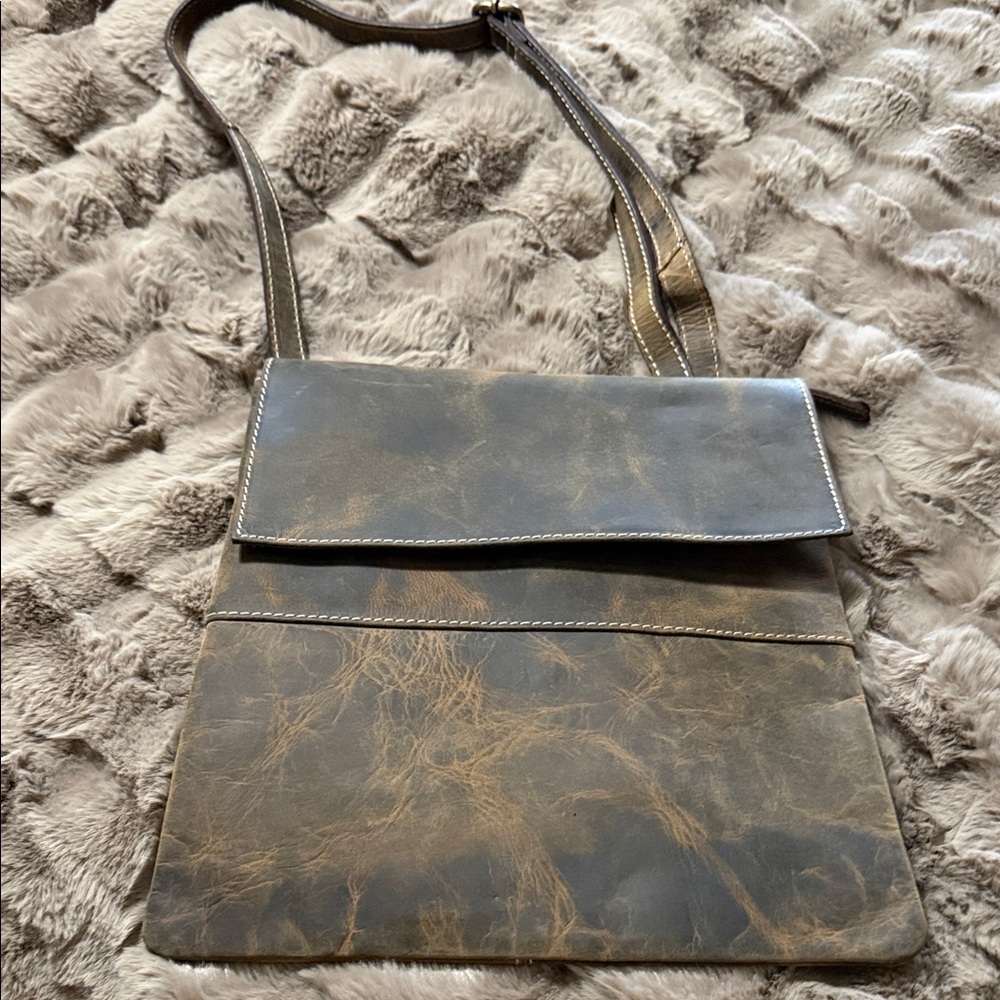 Stylish Brown Leather Crossbody Bag